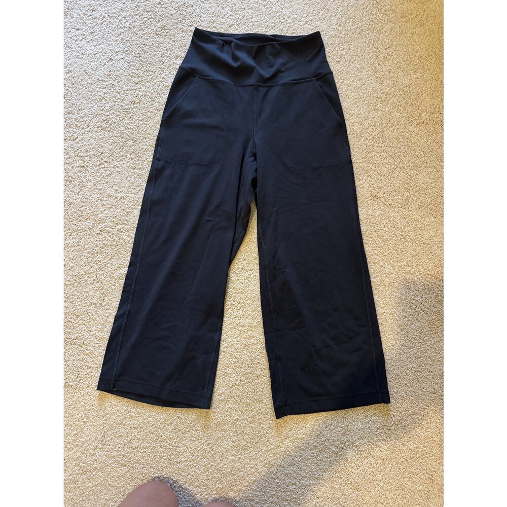Lululemon Align Wide-Leg Crop 23" - Size 6 - Black